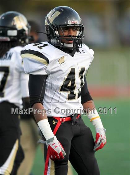 Thumbnail 1 in Carmel vs. Warren Central (IHSAA 5A Sectional Final) photogallery.