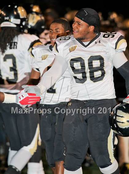 Thumbnail 2 in Carmel vs. Warren Central (IHSAA 5A Sectional Final) photogallery.
