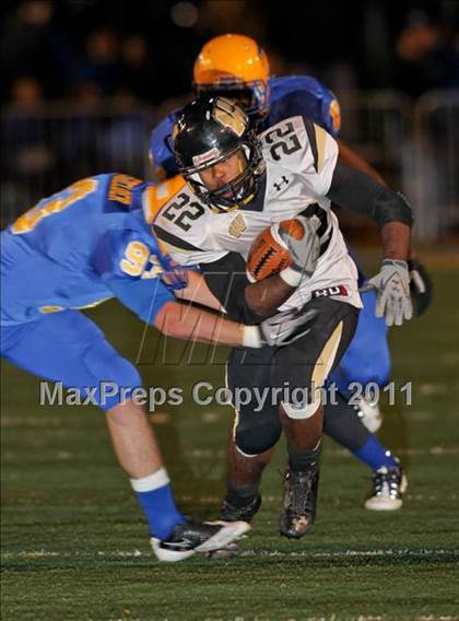 Thumbnail 1 in Carmel vs. Warren Central (IHSAA 5A Sectional Final) photogallery.