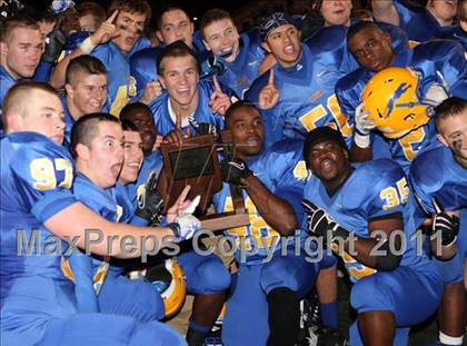 Thumbnail 3 in Carmel vs. Warren Central (IHSAA 5A Sectional Final) photogallery.
