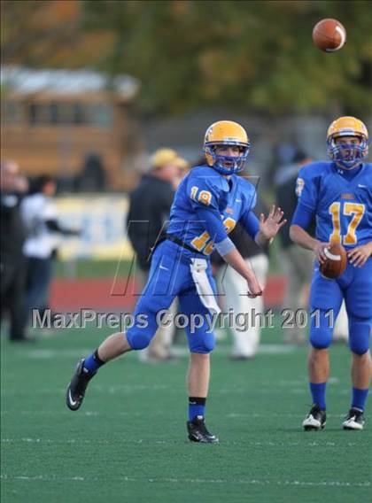 Thumbnail 1 in Carmel vs. Warren Central (IHSAA 5A Sectional Final) photogallery.
