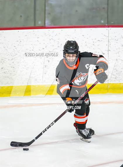 Thumbnail 2 in Greenwich Country Day vs. Proctor Academy (Exeter Invitational) photogallery.
