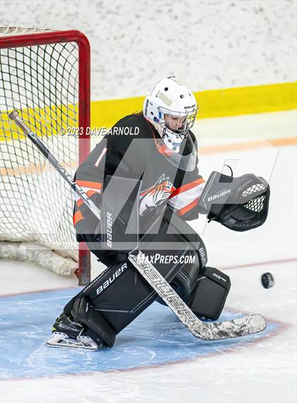 Thumbnail 2 in Greenwich Country Day vs. Proctor Academy (Exeter Invitational) photogallery.