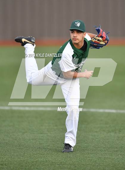 Thumbnail 3 in Bishop Gorman vs St. Mary's Hall (Texas Private School Classic) photogallery.