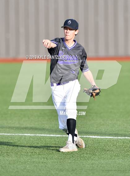 Thumbnail 3 in Bishop Gorman vs St. Mary's Hall (Texas Private School Classic) photogallery.