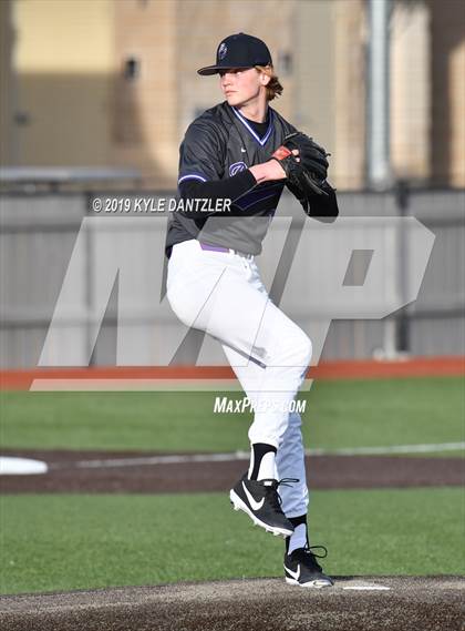 Thumbnail 3 in Bishop Gorman vs St. Mary's Hall (Texas Private School Classic) photogallery.