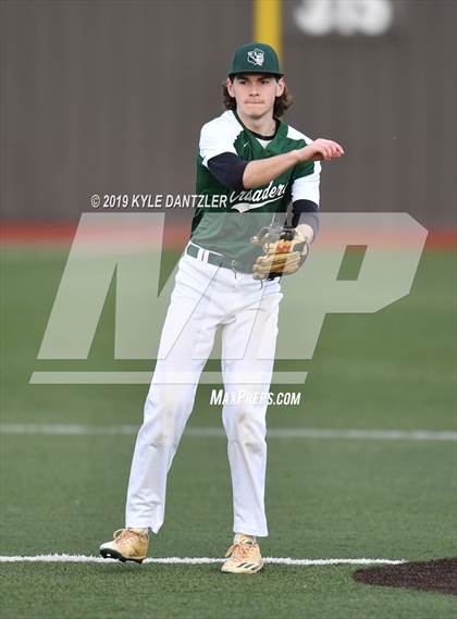 Thumbnail 3 in Bishop Gorman vs St. Mary's Hall (Texas Private School Classic) photogallery.
