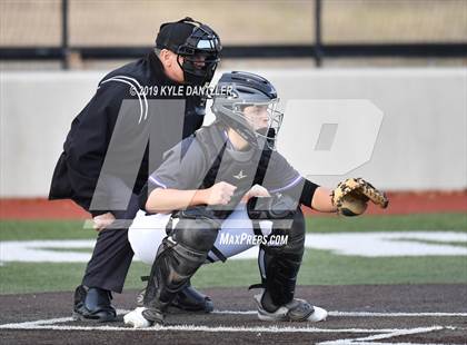 Thumbnail 3 in Bishop Gorman vs St. Mary's Hall (Texas Private School Classic) photogallery.