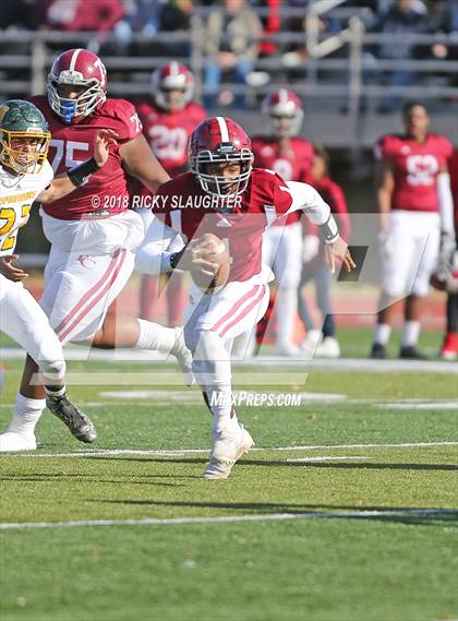 Thumbnail 3 in Trinity Catholic vs. Maryville(MSHSAA 3A Quarterfinal) photogallery.