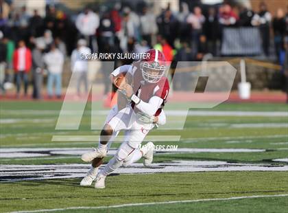 Thumbnail 3 in Trinity Catholic vs. Maryville(MSHSAA 3A Quarterfinal) photogallery.