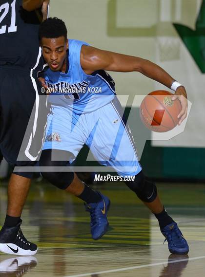 Thumbnail 2 in Etiwanda vs. Centennial (The Classic at Damien) photogallery.