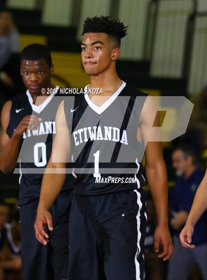 Thumbnail 3 in Etiwanda vs. Centennial (The Classic at Damien) photogallery.