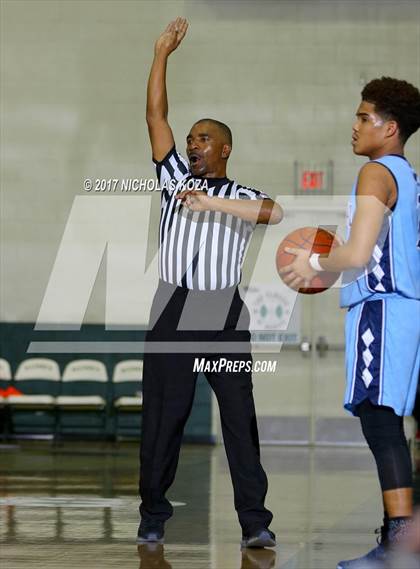 Thumbnail 1 in Etiwanda vs. Centennial (The Classic at Damien) photogallery.