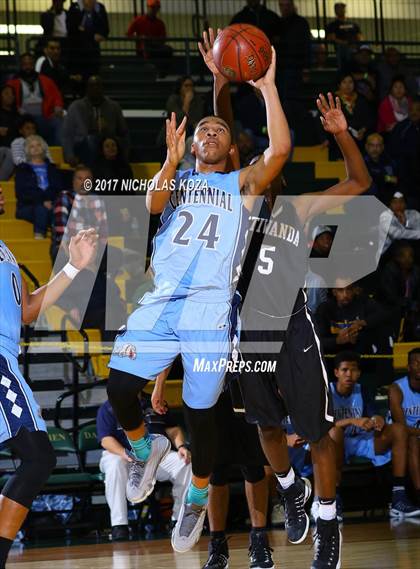 Thumbnail 2 in Etiwanda vs. Centennial (The Classic at Damien) photogallery.