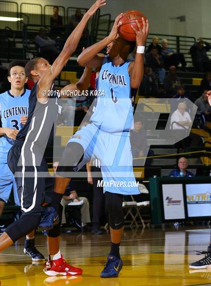 Thumbnail 2 in Etiwanda vs. Centennial (The Classic at Damien) photogallery.