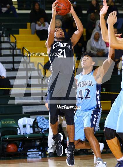Thumbnail 2 in Etiwanda vs. Centennial (The Classic at Damien) photogallery.