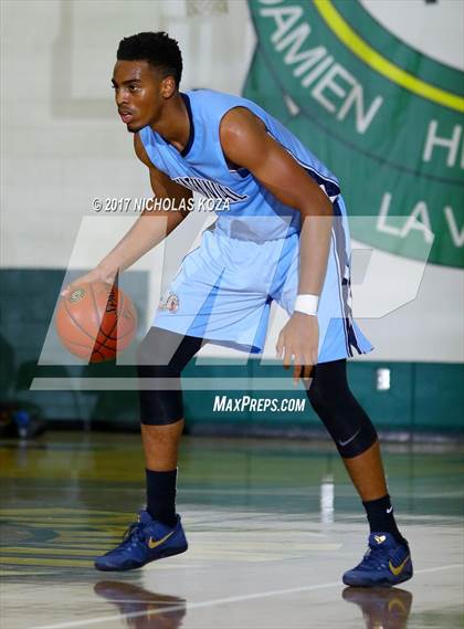Thumbnail 2 in Etiwanda vs. Centennial (The Classic at Damien) photogallery.