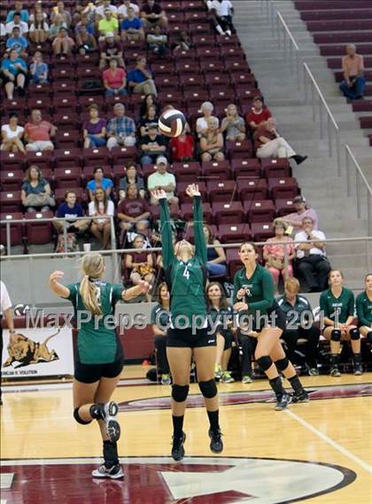 Thumbnail 3 in Waxahachie @ Ennis photogallery.