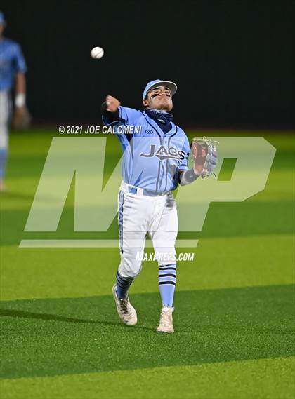 Thumbnail 3 in Johnson vs Madison photogallery.