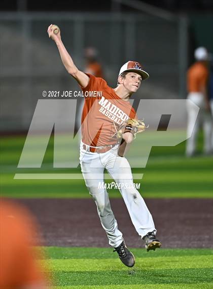 Thumbnail 3 in Johnson vs Madison photogallery.