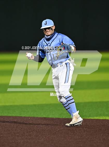 Thumbnail 3 in Johnson vs Madison photogallery.