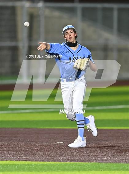 Thumbnail 3 in Johnson vs Madison photogallery.