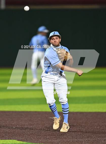 Thumbnail 3 in Johnson vs Madison photogallery.