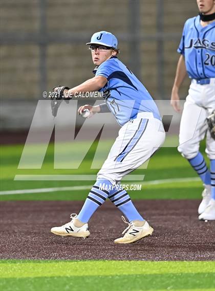 Thumbnail 3 in Johnson vs Madison photogallery.