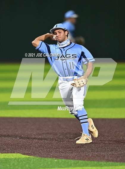 Thumbnail 3 in Johnson vs Madison photogallery.