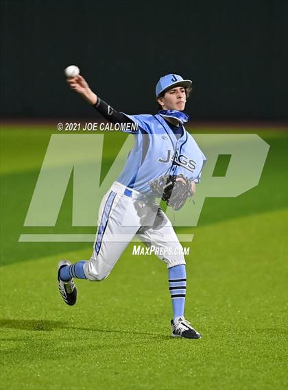 Thumbnail 3 in Johnson vs Madison photogallery.