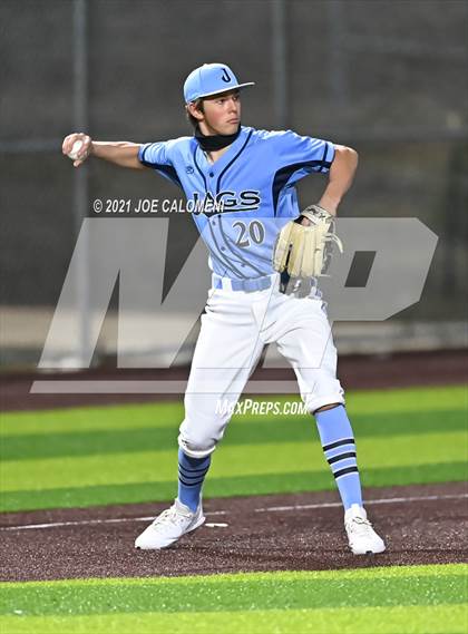 Thumbnail 3 in Johnson vs Madison photogallery.