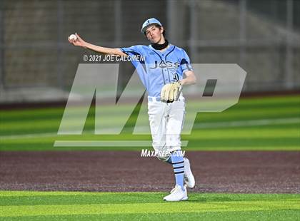 Thumbnail 3 in Johnson vs Madison photogallery.