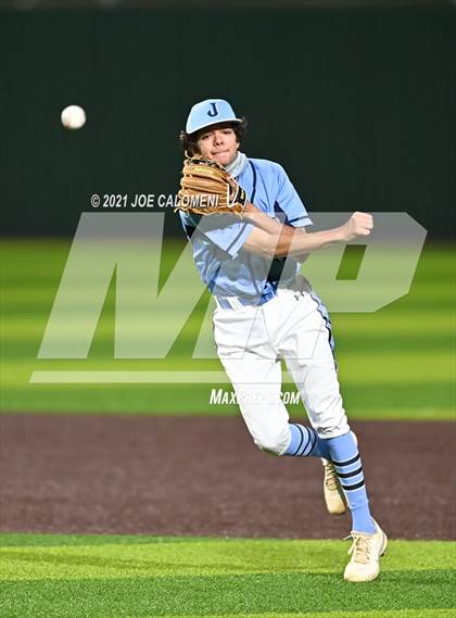 Thumbnail 3 in Johnson vs Madison photogallery.