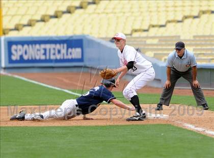 Thumbnail 3 in Chatswoth vs. Cleveland (CIF LA City Section D1 Final) photogallery.