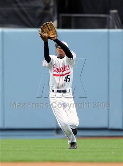 Thumbnail 1 in Chatswoth vs. Cleveland (CIF LA City Section D1 Final) photogallery.
