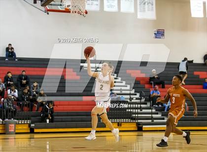 Thumbnail 1 in White vs Newman Smith (CFB Classic) photogallery.