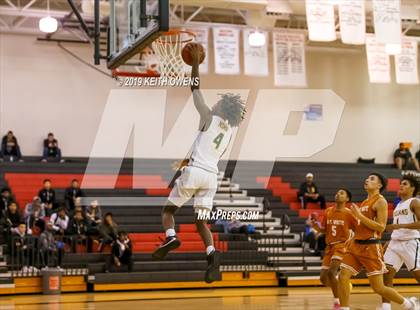 Thumbnail 1 in White vs Newman Smith (CFB Classic) photogallery.