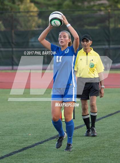 Thumbnail 3 in Dublin Coffman vs. Olentangy Liberty photogallery.