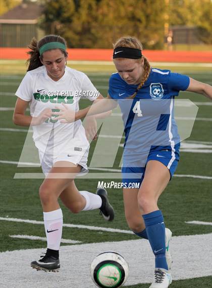 Thumbnail 3 in Dublin Coffman vs. Olentangy Liberty photogallery.