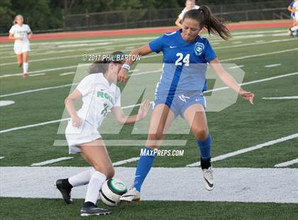 Thumbnail 3 in Dublin Coffman vs. Olentangy Liberty photogallery.