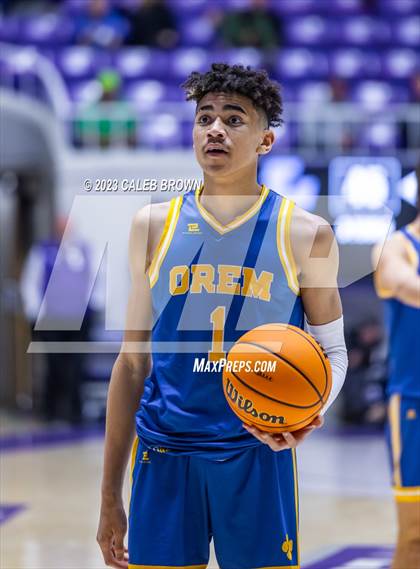 Thumbnail 2 in Lehi vs. Orem (UHSAA 5A Quarterfinal) photogallery.