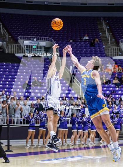 Thumbnail 1 in Lehi vs. Orem (UHSAA 5A Quarterfinal) photogallery.