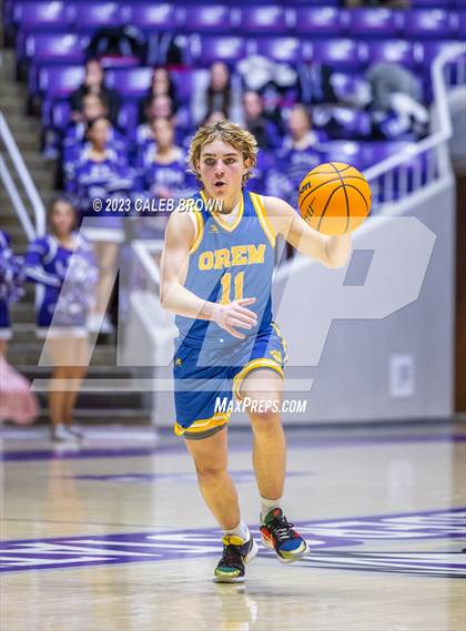 Thumbnail 2 in Lehi vs. Orem (UHSAA 5A Quarterfinal) photogallery.