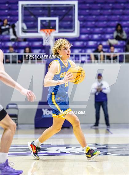 Thumbnail 3 in Lehi vs. Orem (UHSAA 5A Quarterfinal) photogallery.