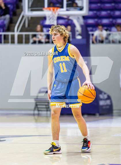 Thumbnail 3 in Lehi vs. Orem (UHSAA 5A Quarterfinal) photogallery.