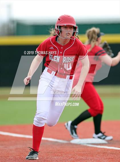 Thumbnail 3 in Tascosa vs Glen Rose (Brock Tournament) photogallery.