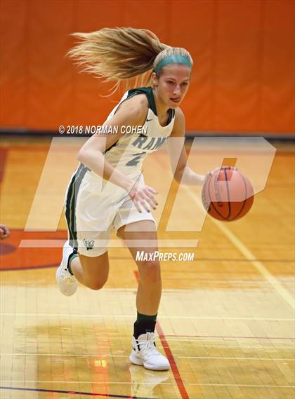 Thumbnail 3 in Maine South vs. Grayslake Central photogallery.