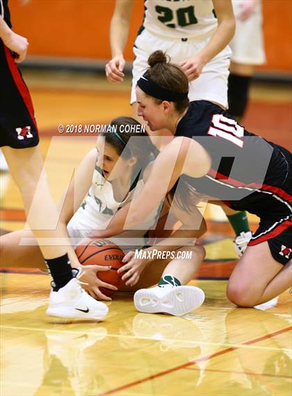 Thumbnail 3 in Maine South vs. Grayslake Central photogallery.