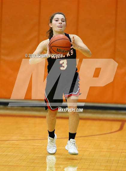 Thumbnail 2 in Maine South vs. Grayslake Central photogallery.