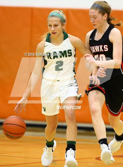 Thumbnail 3 in Maine South vs. Grayslake Central photogallery.
